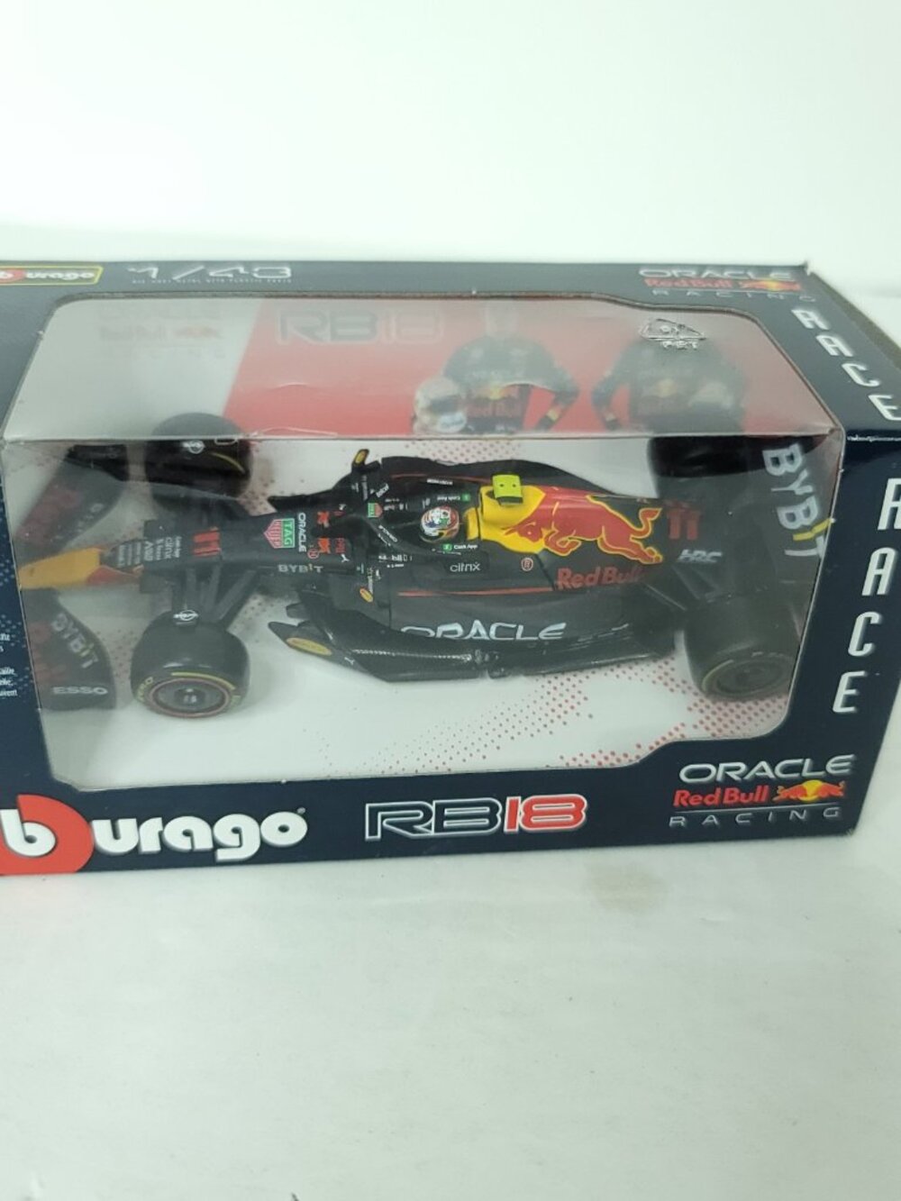 Bburago F1 Racing Oracle Red Bull Racing RB18 Sergio Perez #11 Bubble Damage1:43